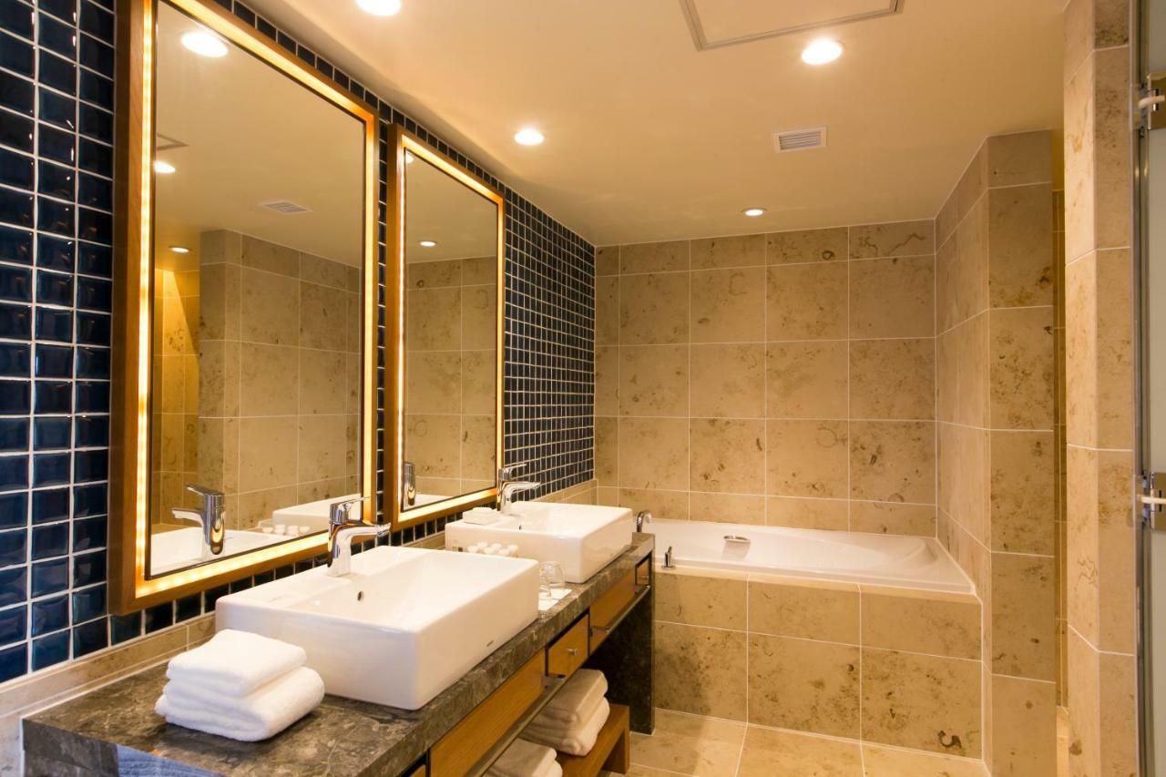 Royal Suite on Higher Floor Mt Fuji View Non-Smoking